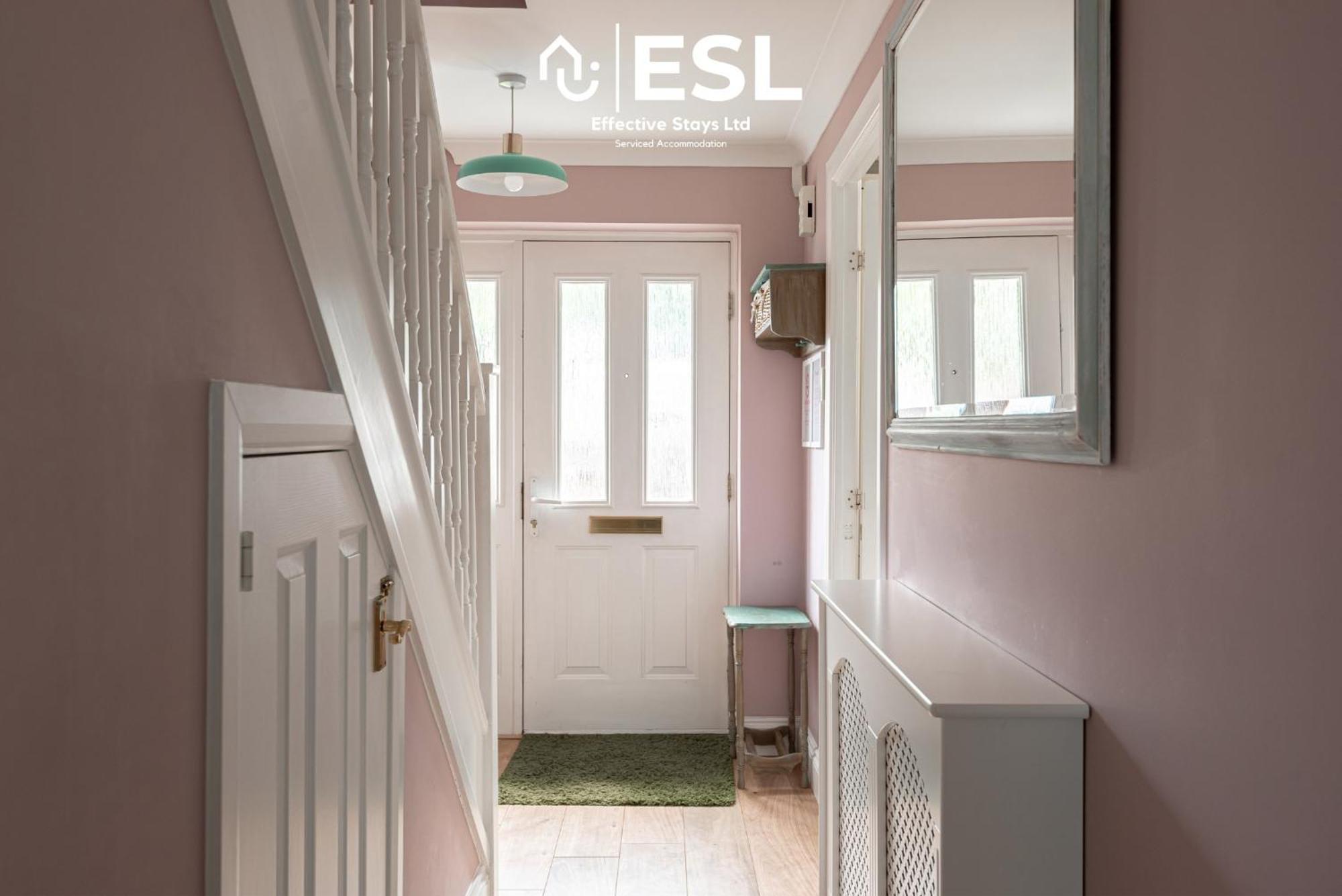 4 Bedroom Townhouse 10Mins Walk From Shrewsbury Town Centre With Parking エクステリア 写真