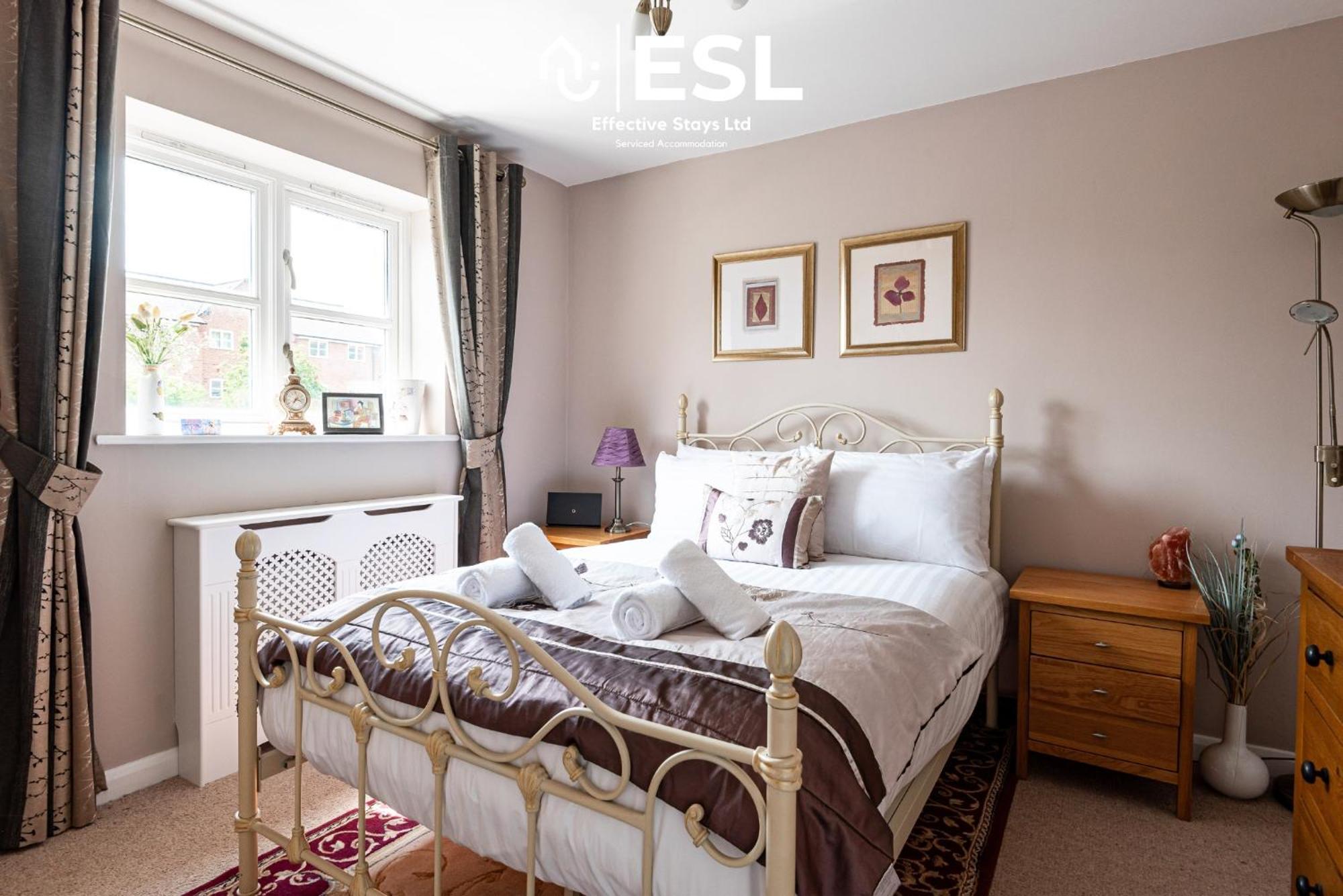 4 Bedroom Townhouse 10Mins Walk From Shrewsbury Town Centre With Parking エクステリア 写真