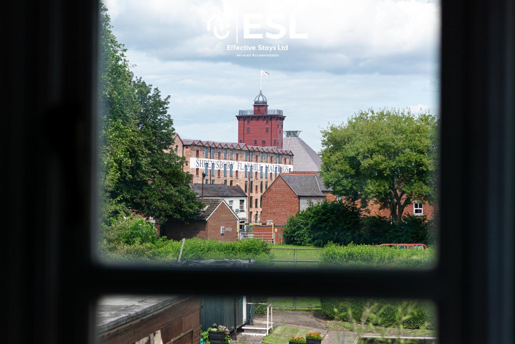 4 Bedroom Townhouse 10Mins Walk From Shrewsbury Town Centre With Parking エクステリア 写真