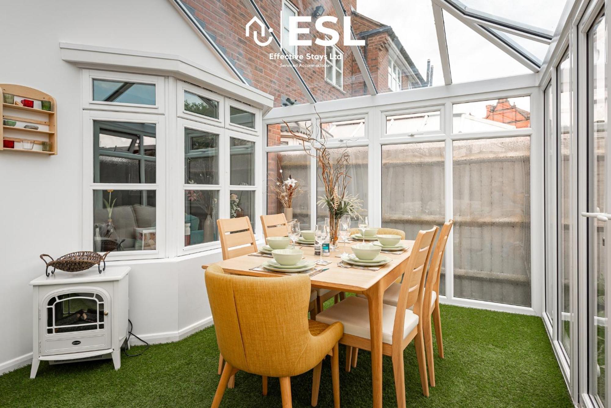 4 Bedroom Townhouse 10Mins Walk From Shrewsbury Town Centre With Parking エクステリア 写真